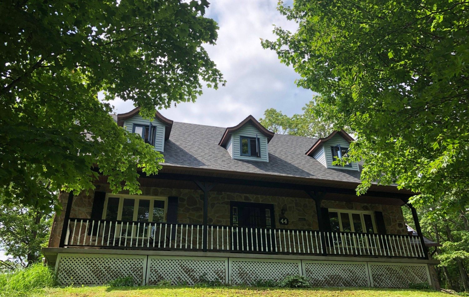 Couvreur toiture Sainte-Thérèse